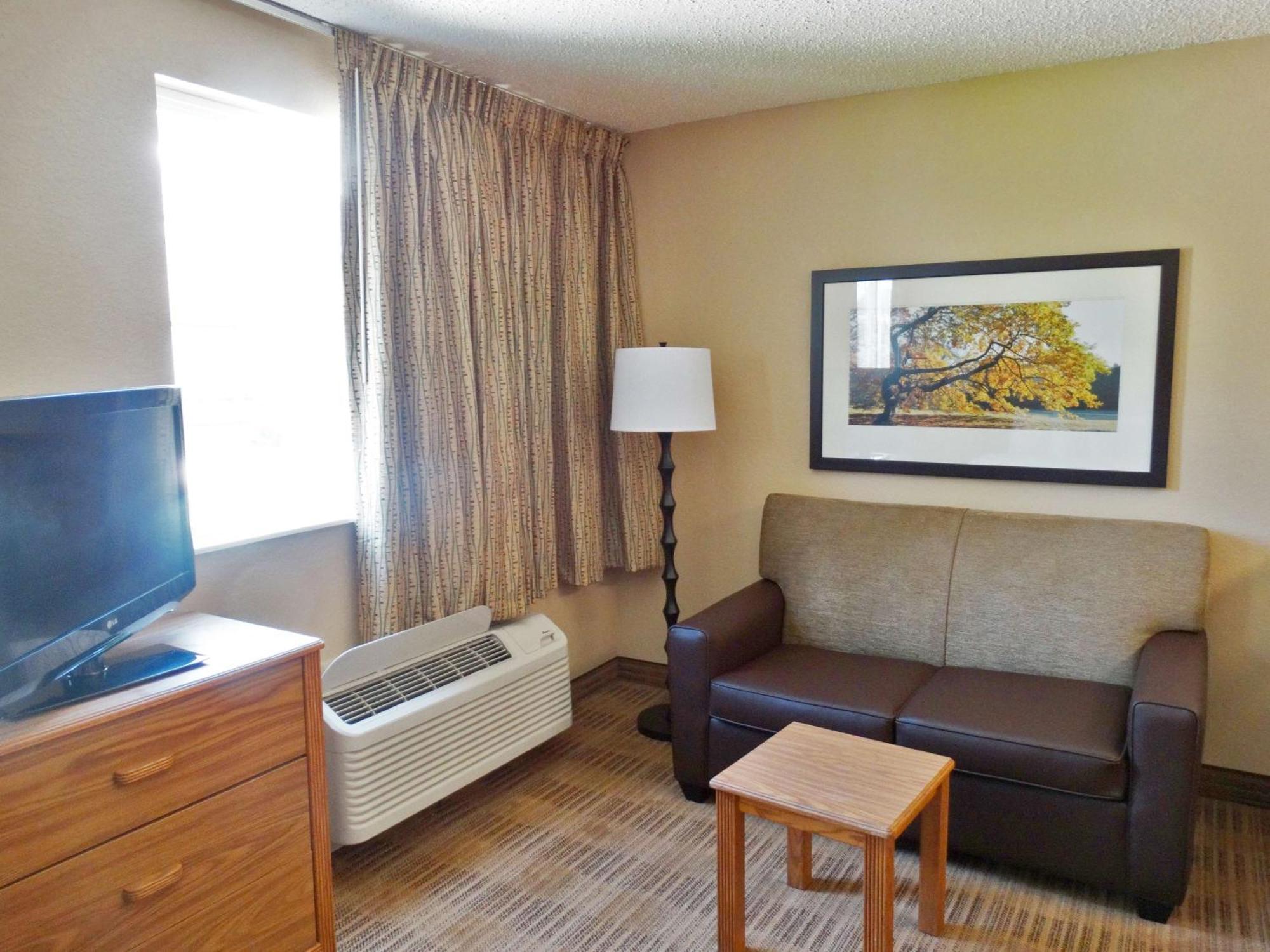 Extended Stay America Select Suites - Orlando - Lake Mary - 1040 Greenwood Blvd מראה חיצוני תמונה