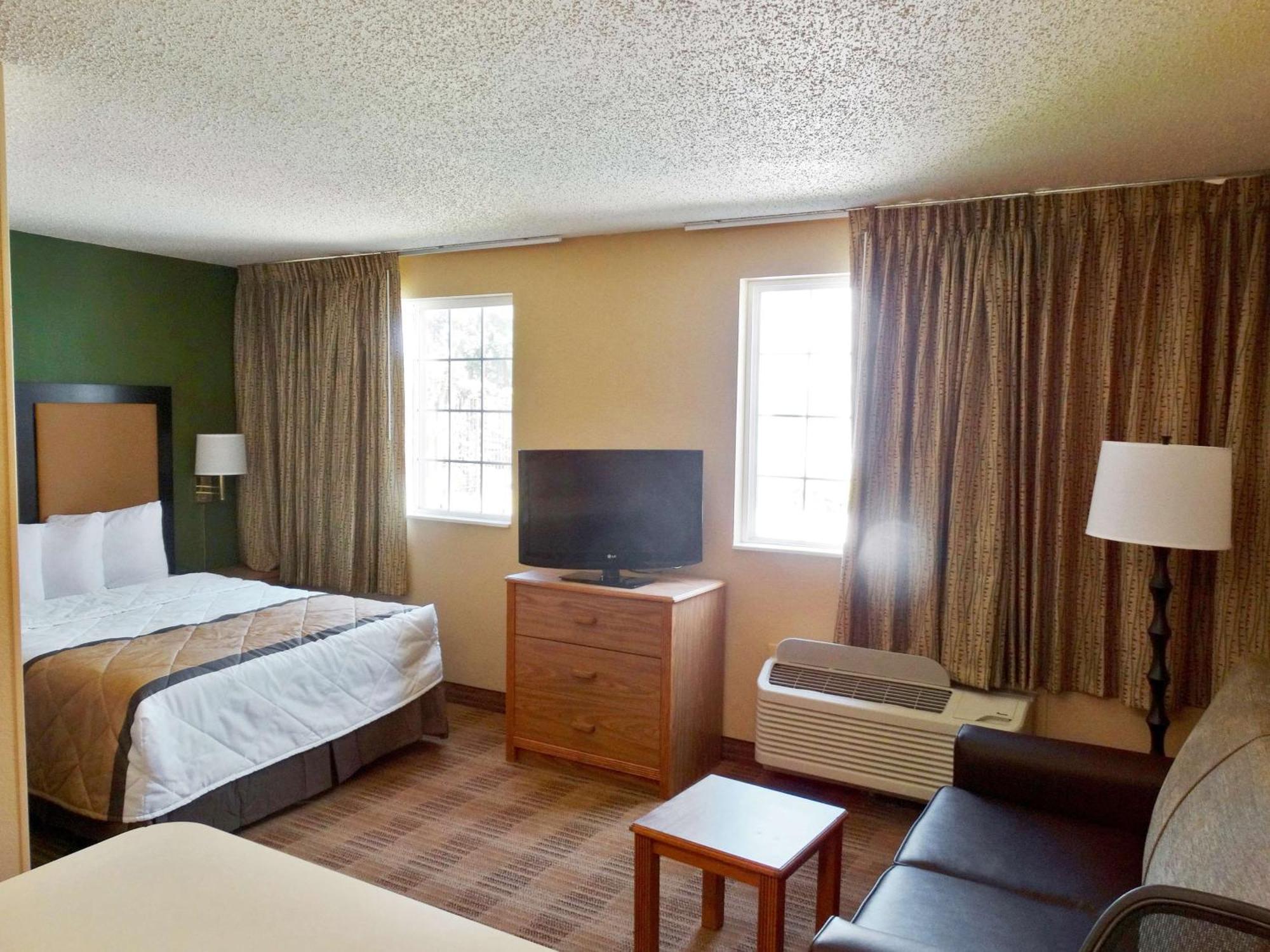 Extended Stay America Select Suites - Orlando - Lake Mary - 1040 Greenwood Blvd מראה חיצוני תמונה