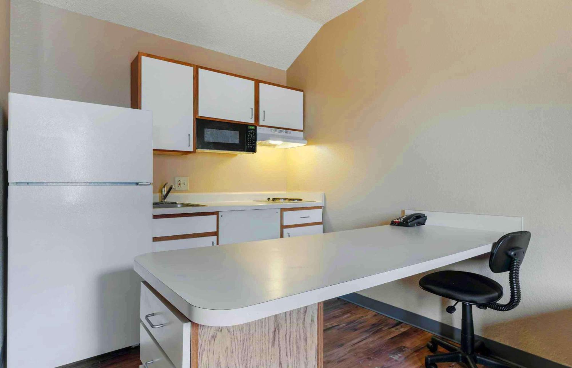 Extended Stay America Select Suites - Orlando - Lake Mary - 1040 Greenwood Blvd מראה חיצוני תמונה