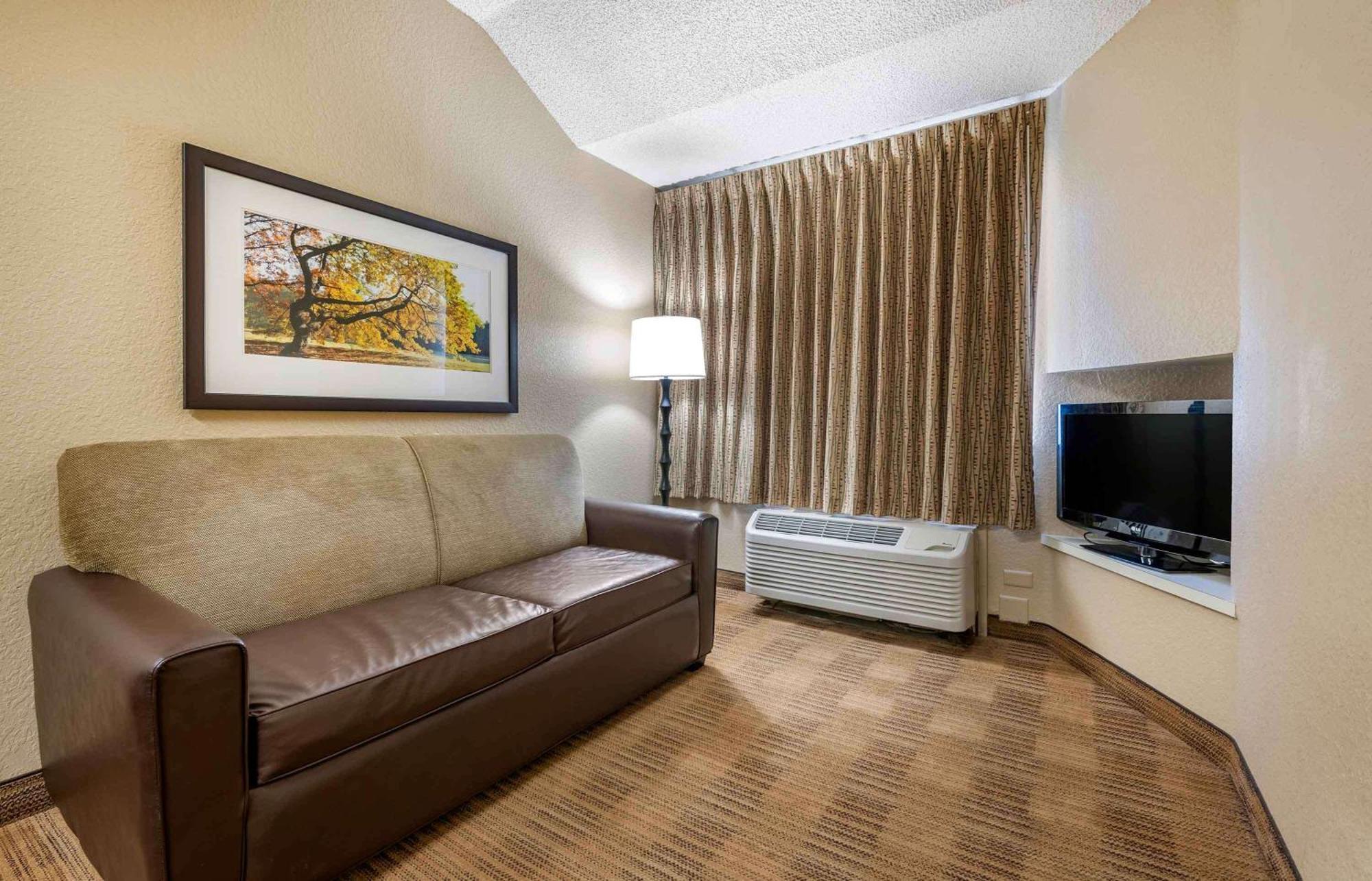 Extended Stay America Select Suites - Orlando - Lake Mary - 1040 Greenwood Blvd מראה חיצוני תמונה